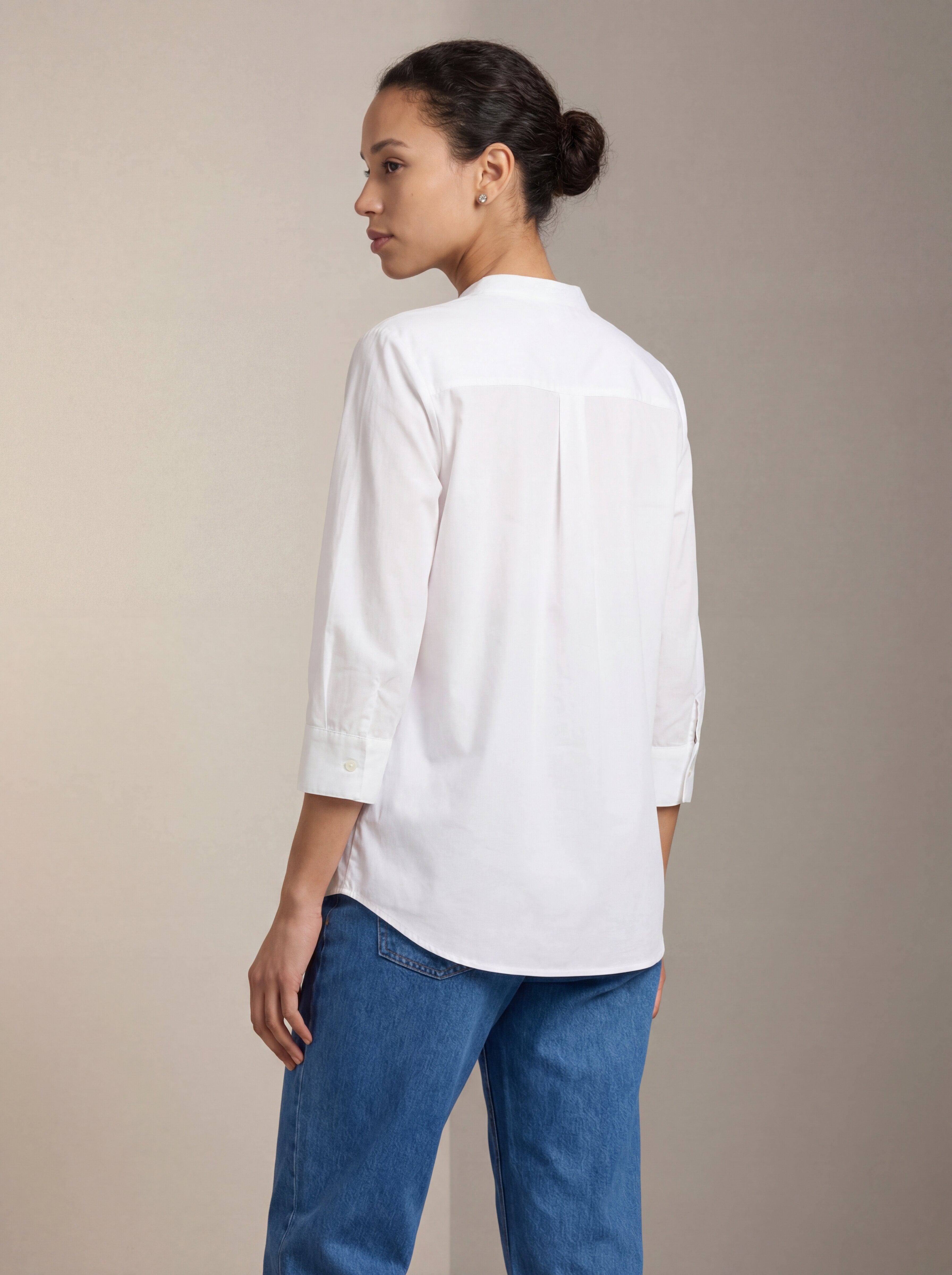 Women White Solid Casual Top